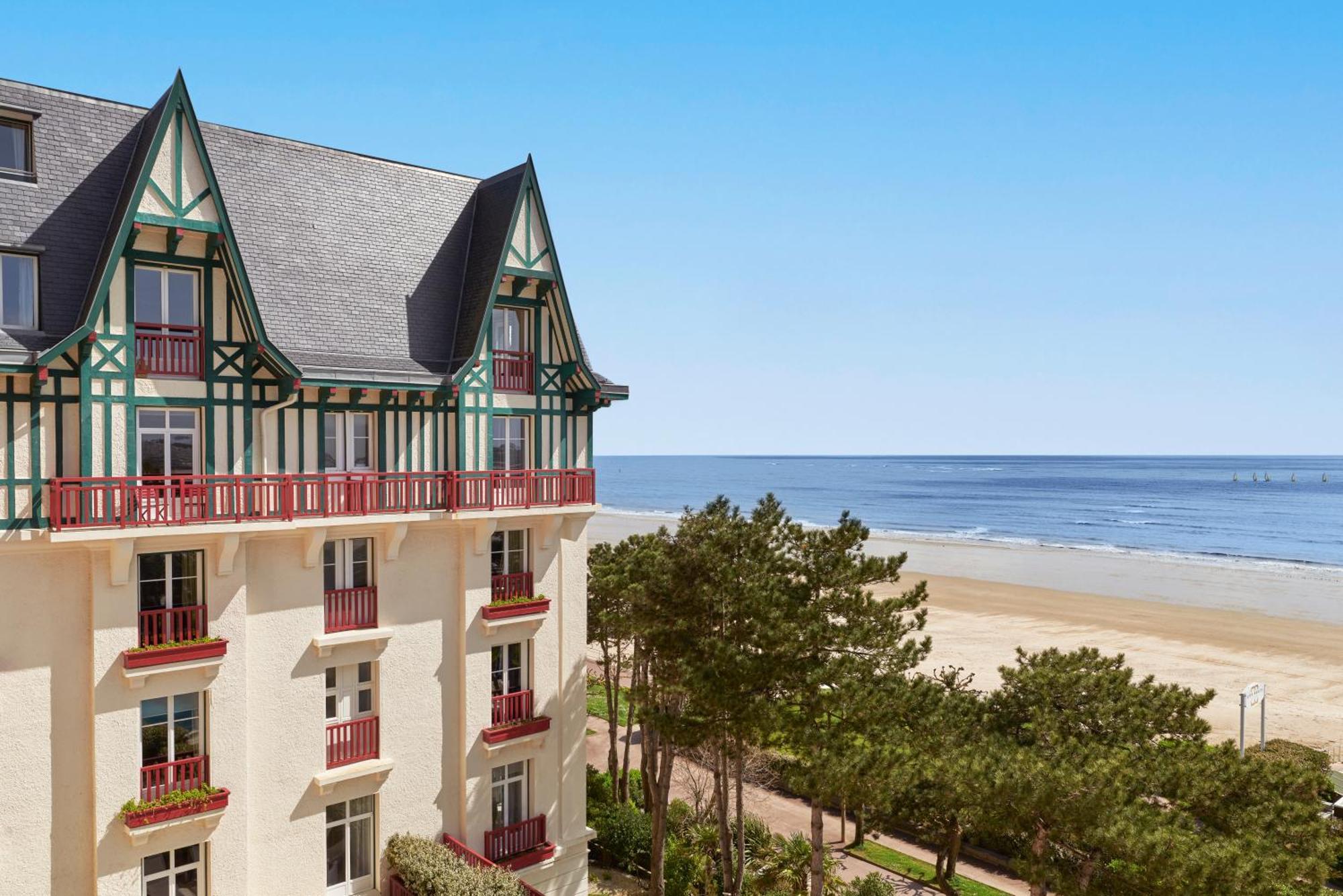 Hôtel Barrière L'Hermitage La Baule-Escoublac Esterno foto